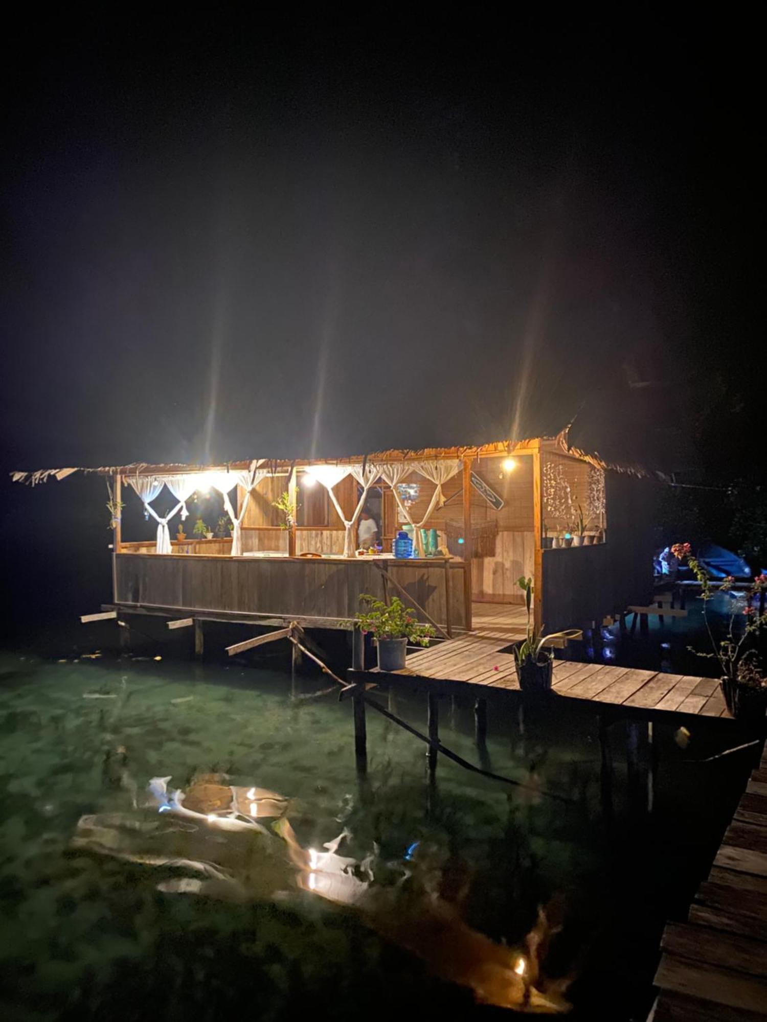 Nyanse Homestay - Raja Ampat Besir Luaran gambar